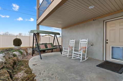 Tiny photo for 873 E 200 N, Payson, UT 84651 (MLS # 2137329)