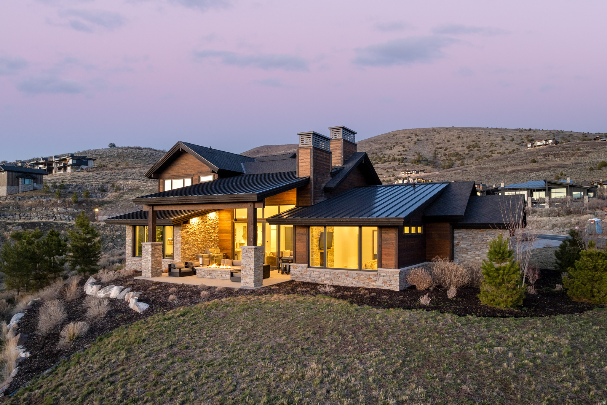 RED LEDGES - Residential