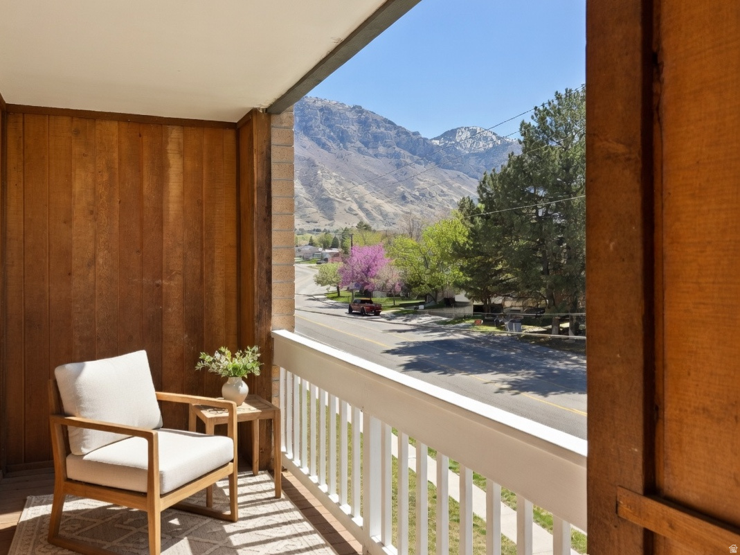 NORTH CANYON CONDO - Residential