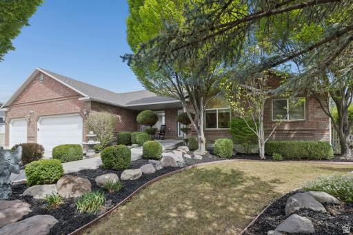 TEMPLE COVE - Residential