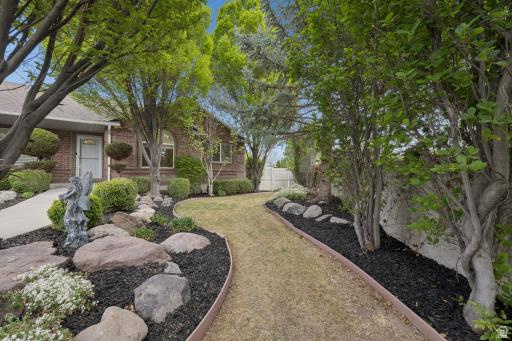 TEMPLE COVE - Residential