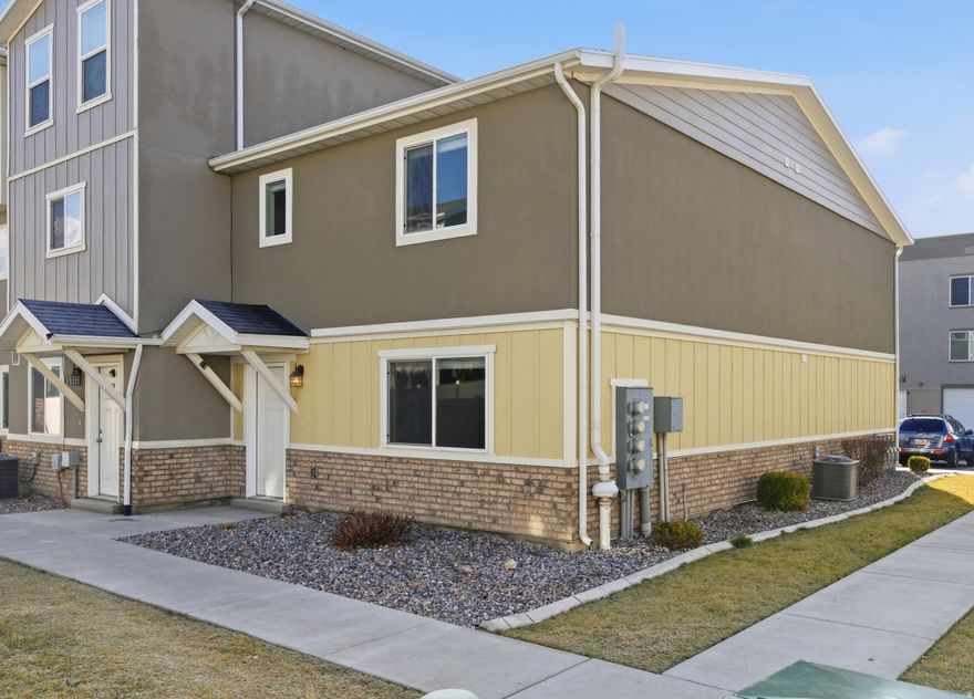 This 3 bed (Huge Primary)  2.5 Bath Townhome is ideally located in the heart of American Fork, and provides the lifestyle buyers are actively seeking-convenient, low-maintenance living surrounded by dining, shopping, fitness, and commuter access.  This home is immaculate and  in excellent move in condition including brand new carpet! The community sets itself apart with an exceptionally large HOA-maintained park, a rare amenity for townhome living. Enjoy expansive green space, a playground, pickleball courts, and a dedicated dog park-all just steps from home. The functional layout and easy upkeep make this an excellent option for buyers ready to move beyond renting or those looking to simplify without compromising location or community. Thoughtfully positioned, amenity-rich, and designed for everyday ease-this is one of Easton Park's most appealing offerings.