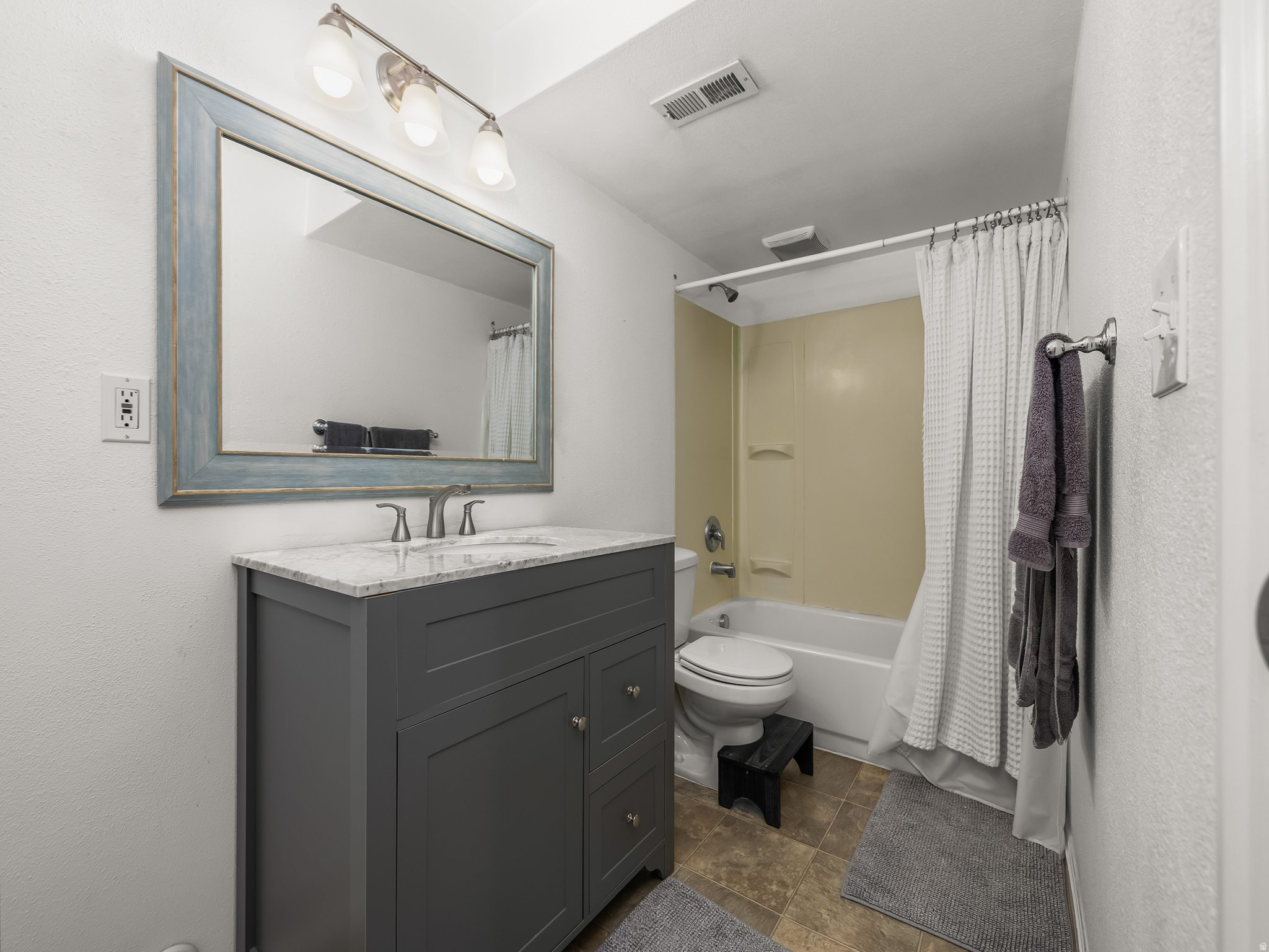 KIMBERLY ESTATES - Residential