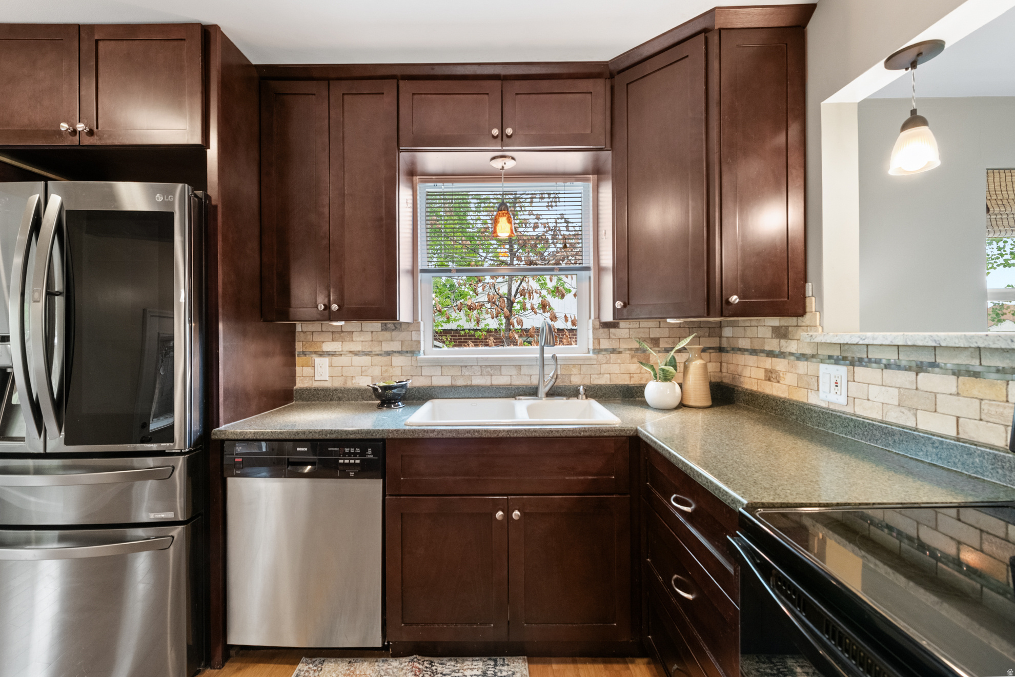 VETERAN HEIGHTS - Residential