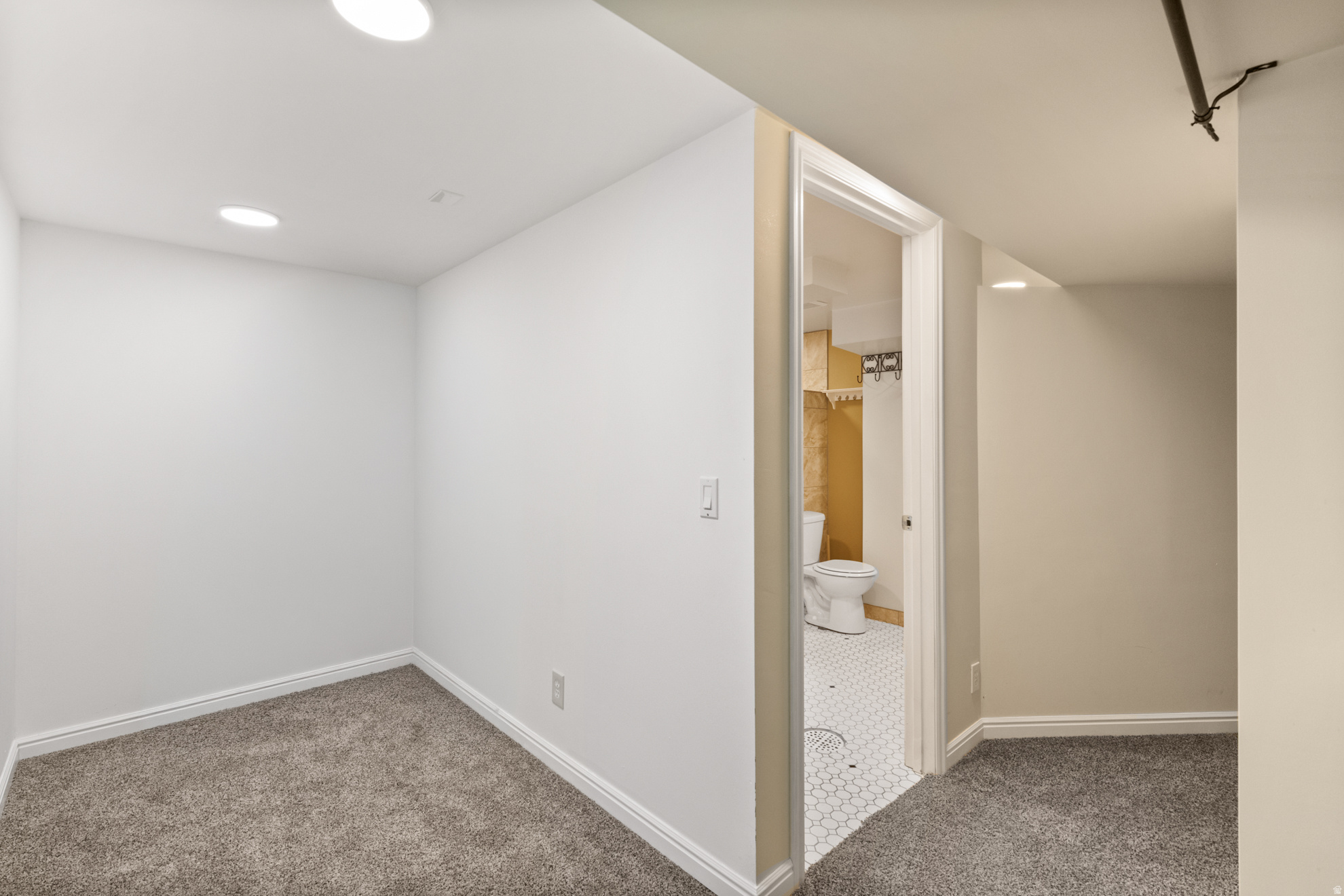 VETERAN HEIGHTS - Residential