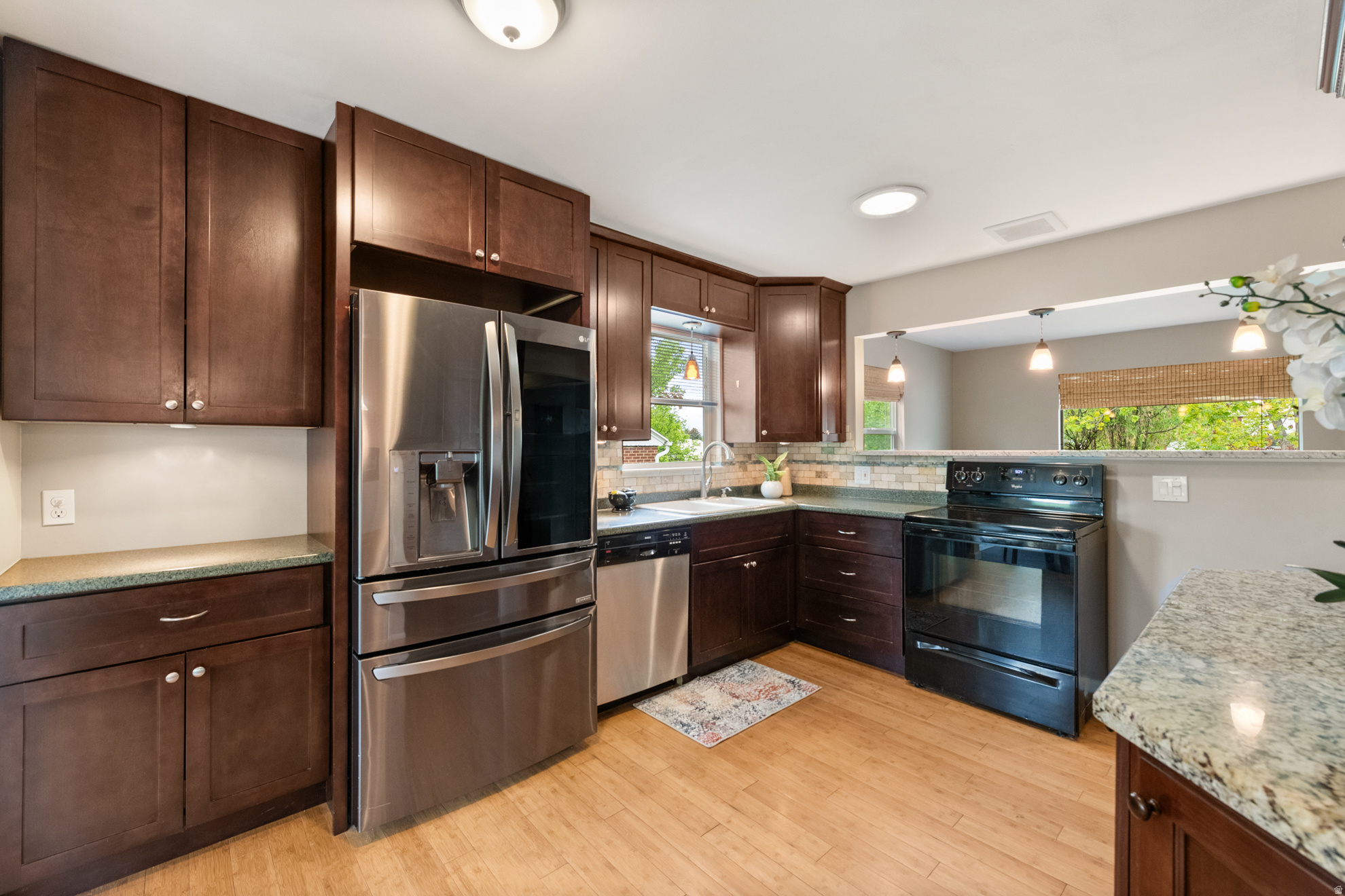 VETERAN HEIGHTS - Residential