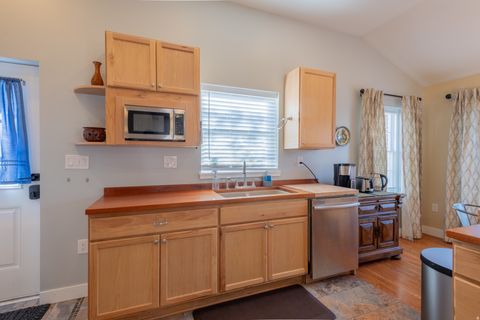 Tiny photo for 2315 E 6600 S, Cottonwood Heights, UT 84121 (MLS # 2146731)