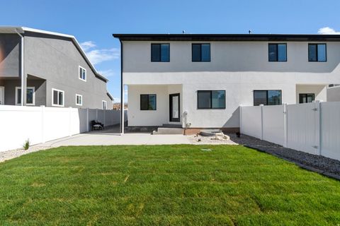 Tiny photo for 977 W 1080 S #12, Richfield, UT 84701 (MLS # 2140403)