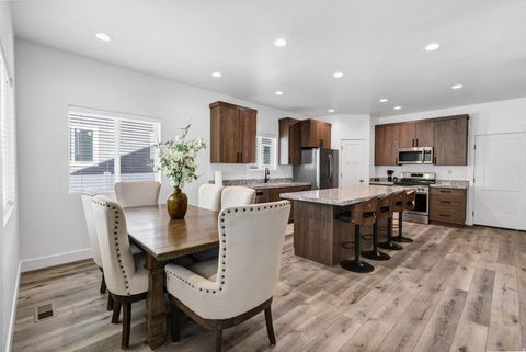 Tiny photo for 977 W 1080 S #12, Richfield, UT 84701 (MLS # 2140403)