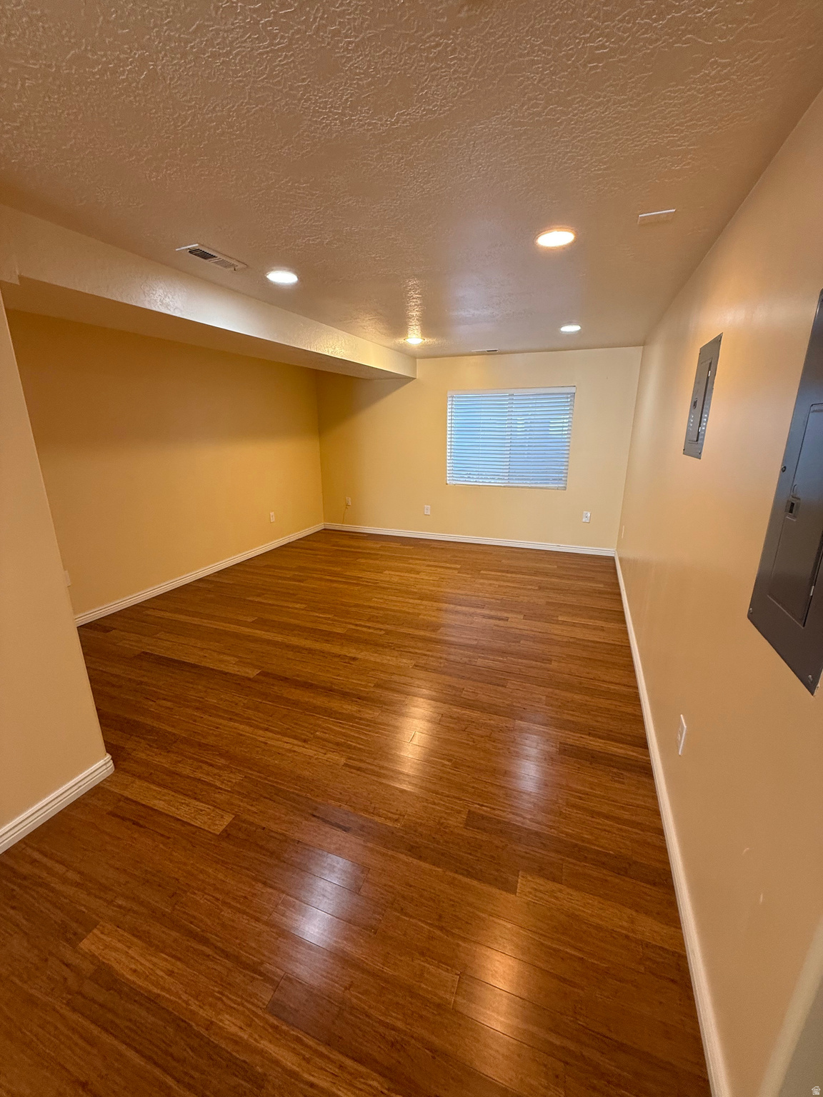 SYCAMORES AT JORDAN HILLS - Residential Lease