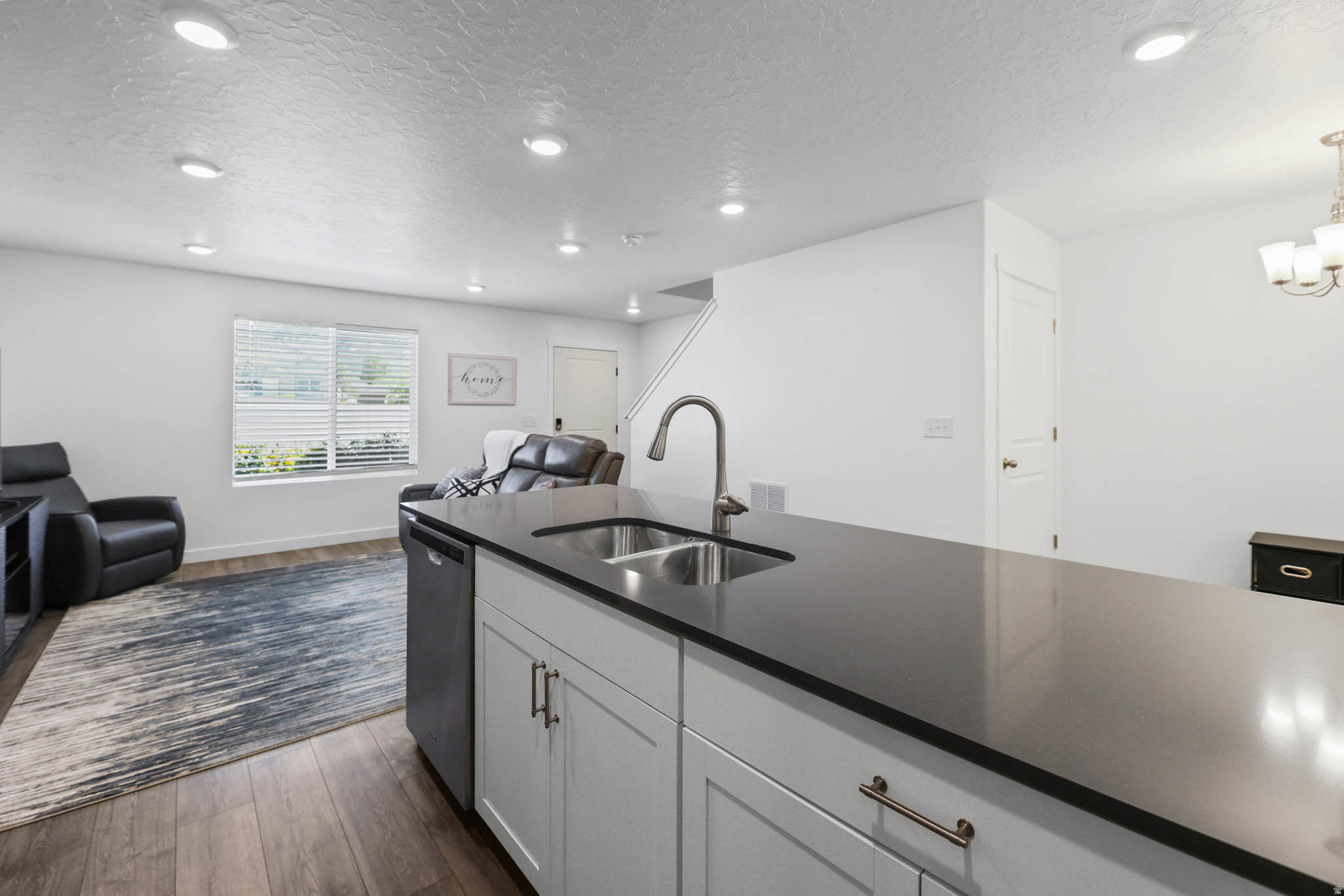 MECHAM TOWNS - Residential