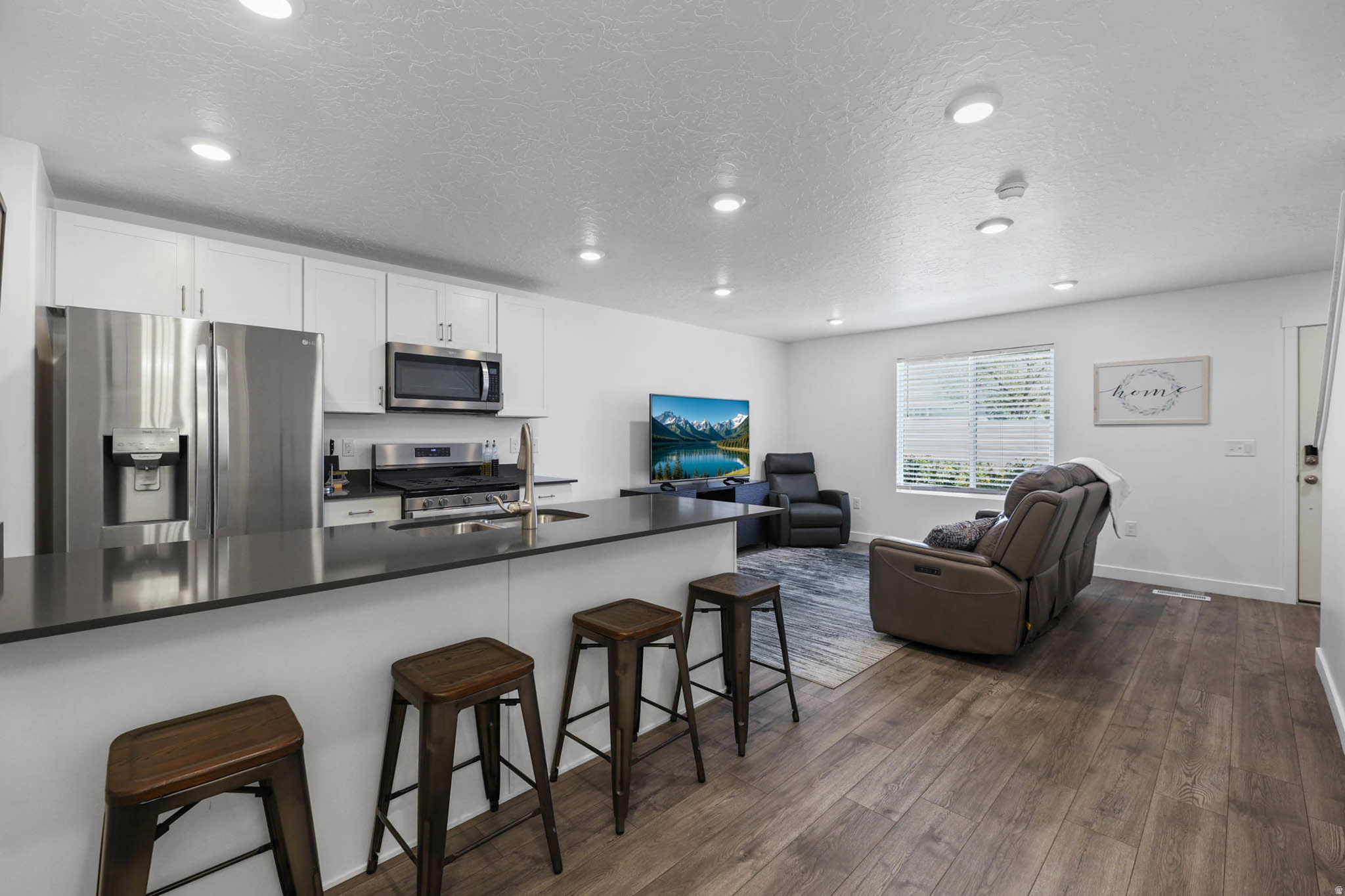 MECHAM TOWNS - Residential