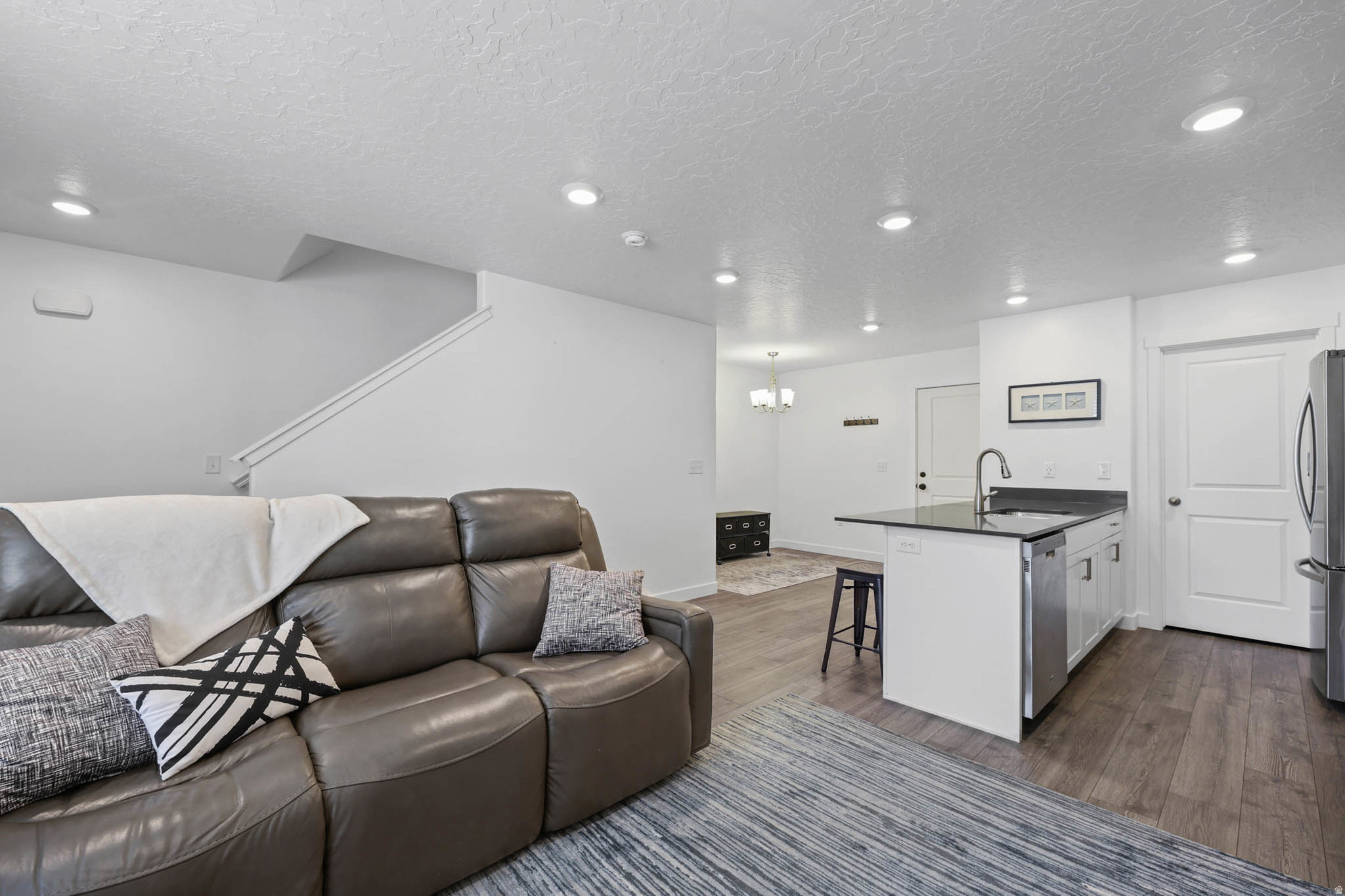 MECHAM TOWNS - Residential