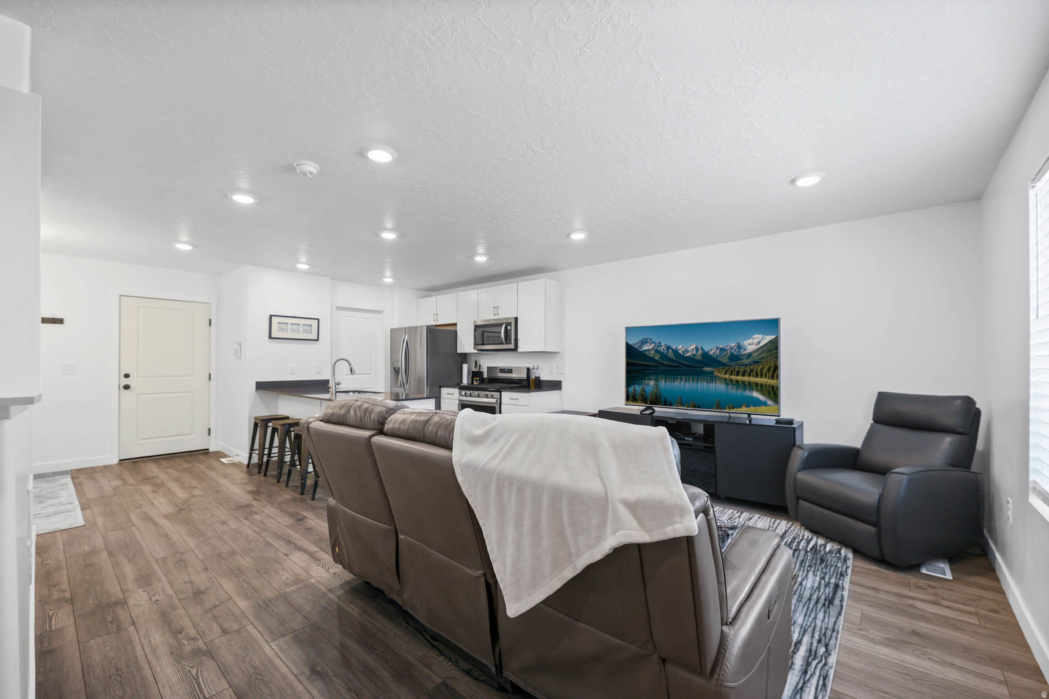 MECHAM TOWNS - Residential