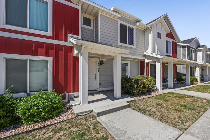 This immaculately maintained townhome gives you the fresh, modern feel of a new build, without the wait or the price tag. Plus, the location is hard to beat with quick access to I-15 and Hwy 89, & conveniently located near shopping, dining, & outdoor recreation.  Square footage figures are provided as a courtesy estimate only and were obtained from tax records.  Buyer is advised to obtain an independent measurement.