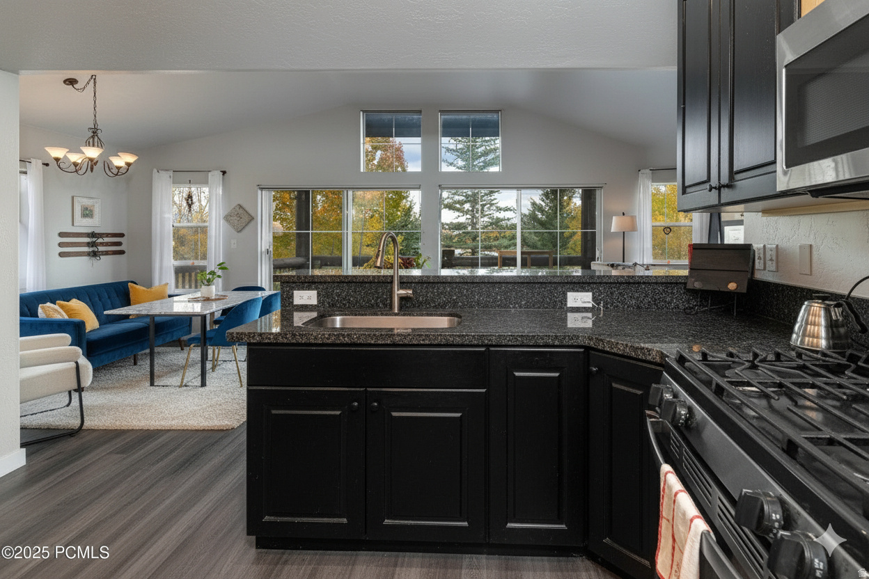 THE COVE AT SUN PEAK/WINTER PARK - Residential