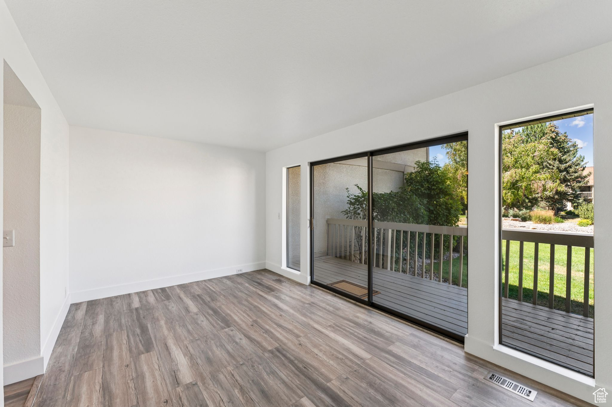 RACQUET CLUB VILLAGE SUB - Residential