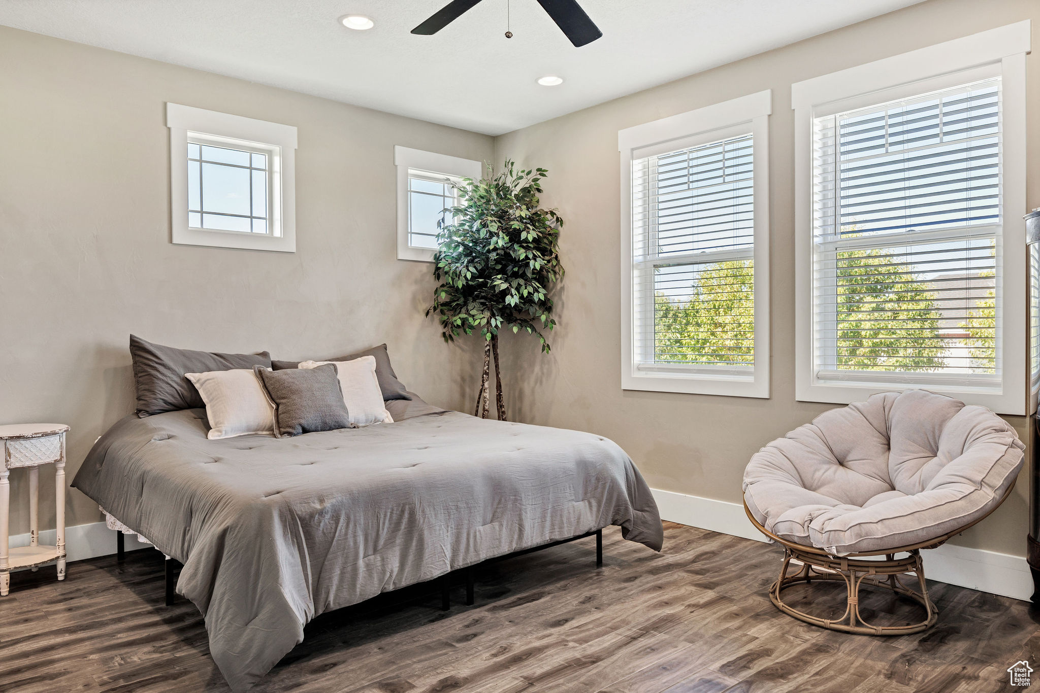 FOOTHILL HEIGHTS - Residential