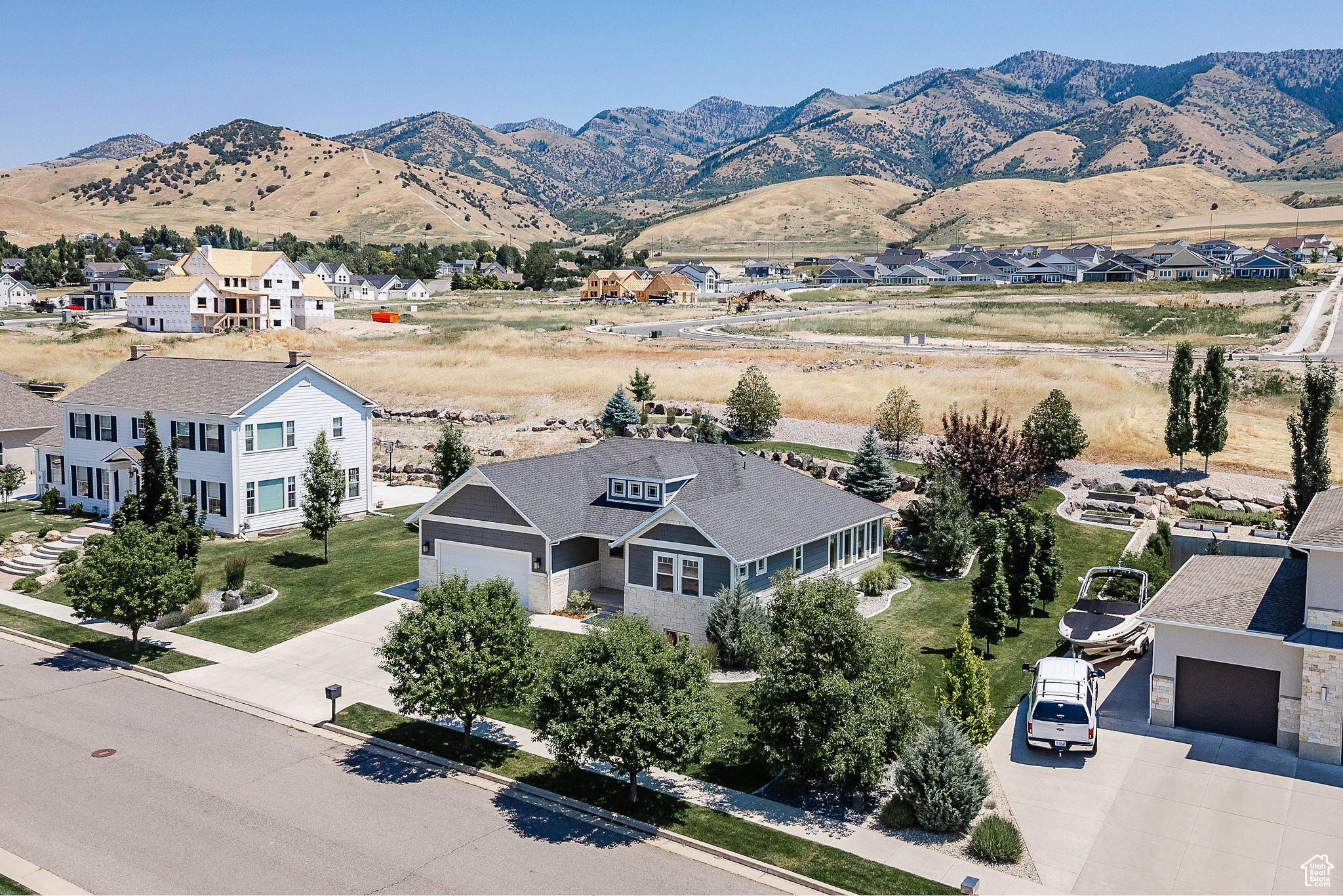 FOOTHILL HEIGHTS - Residential