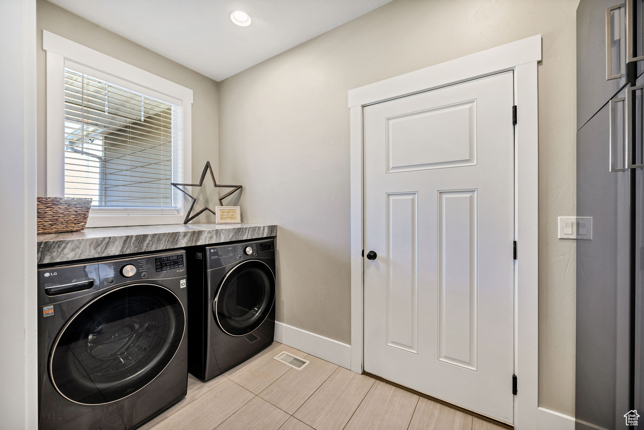 FOOTHILL HEIGHTS - Residential