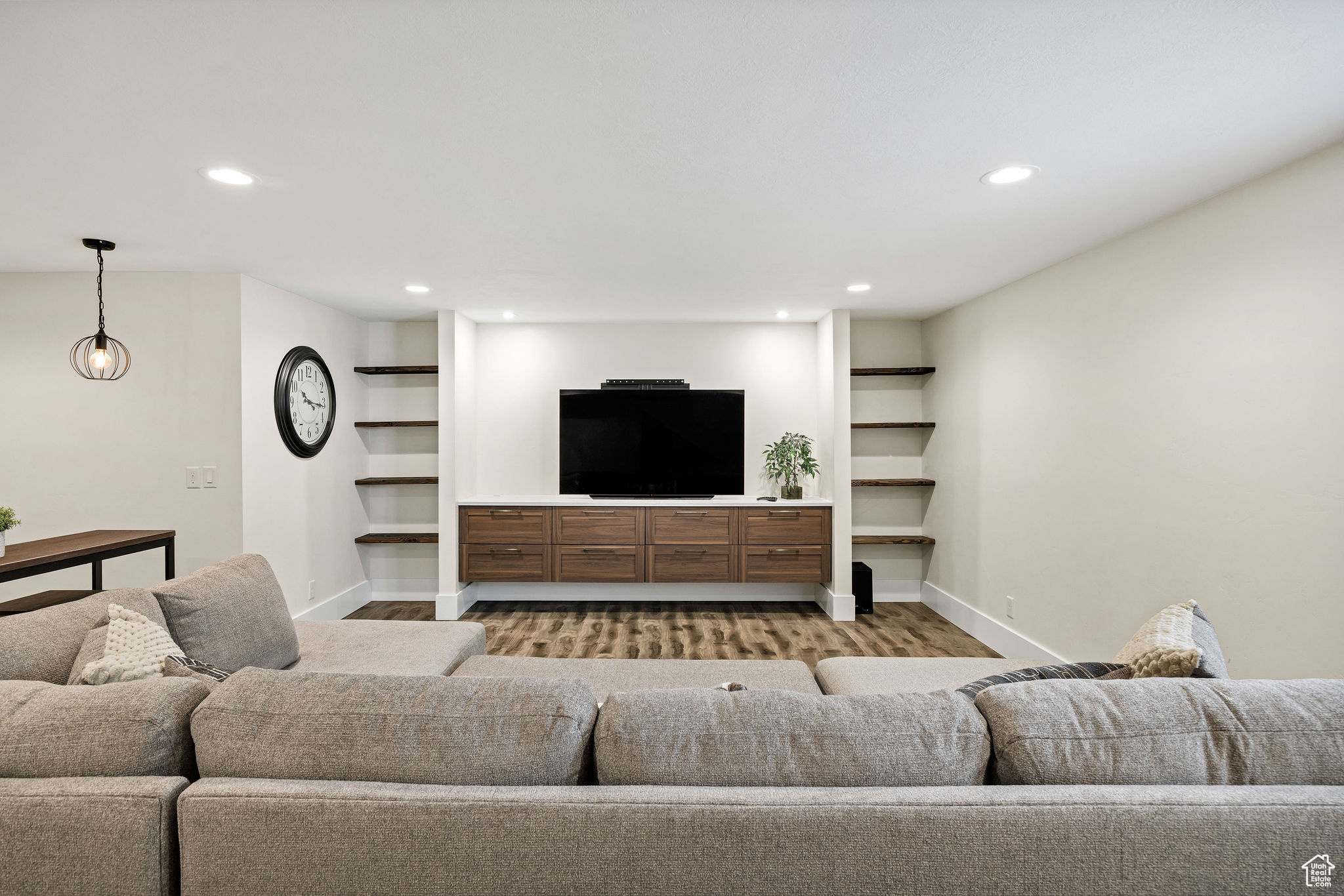 FOOTHILL HEIGHTS - Residential