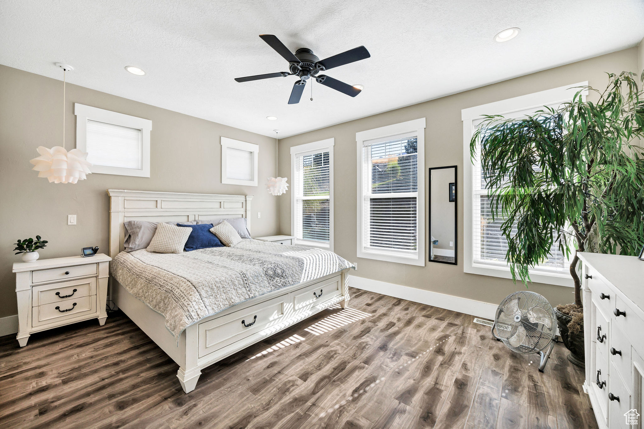 FOOTHILL HEIGHTS - Residential