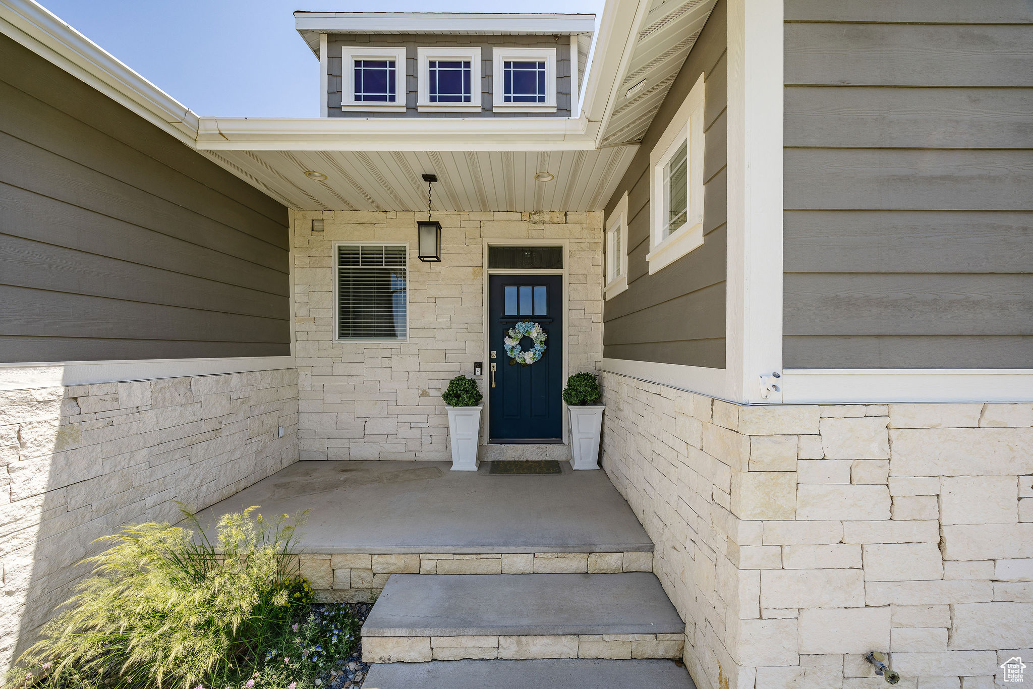 FOOTHILL HEIGHTS - Residential