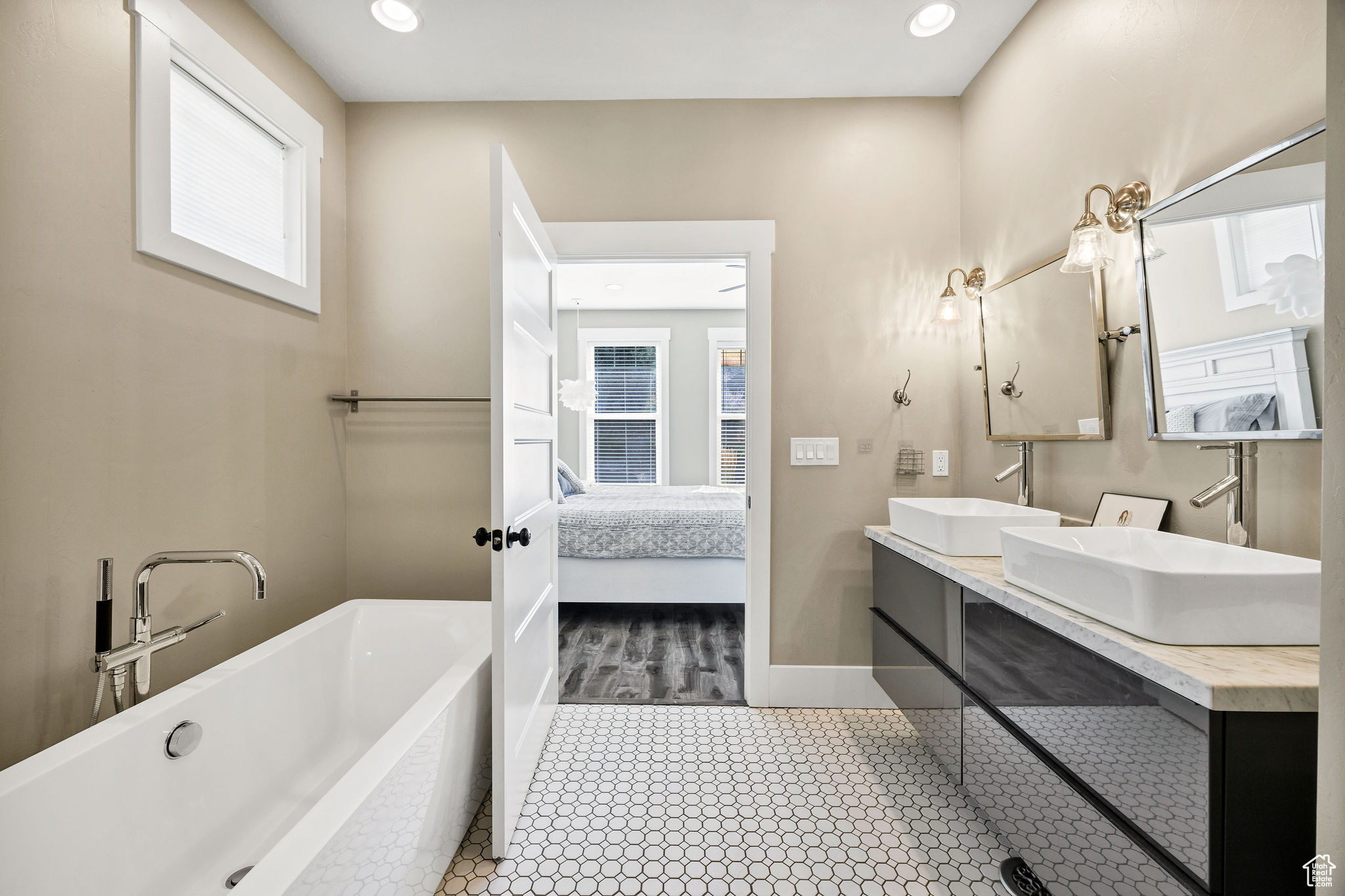 FOOTHILL HEIGHTS - Residential