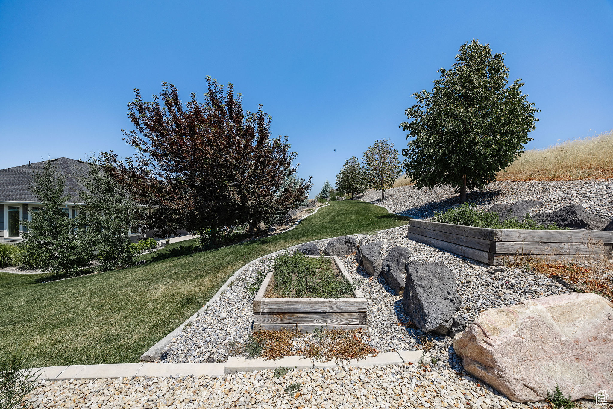 FOOTHILL HEIGHTS - Residential