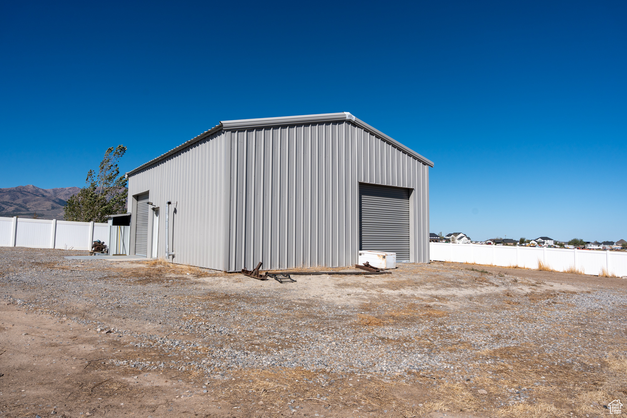 WELLS CROSSING - Residential