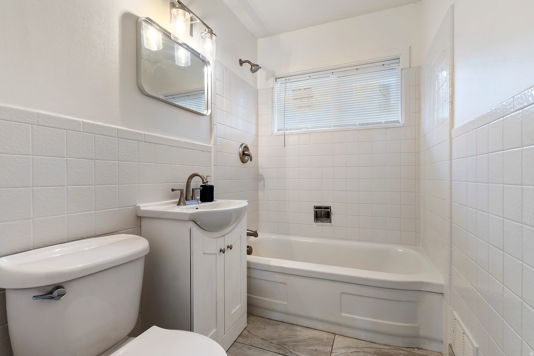 BIG FIELD SURVEY 10 - Residential Income