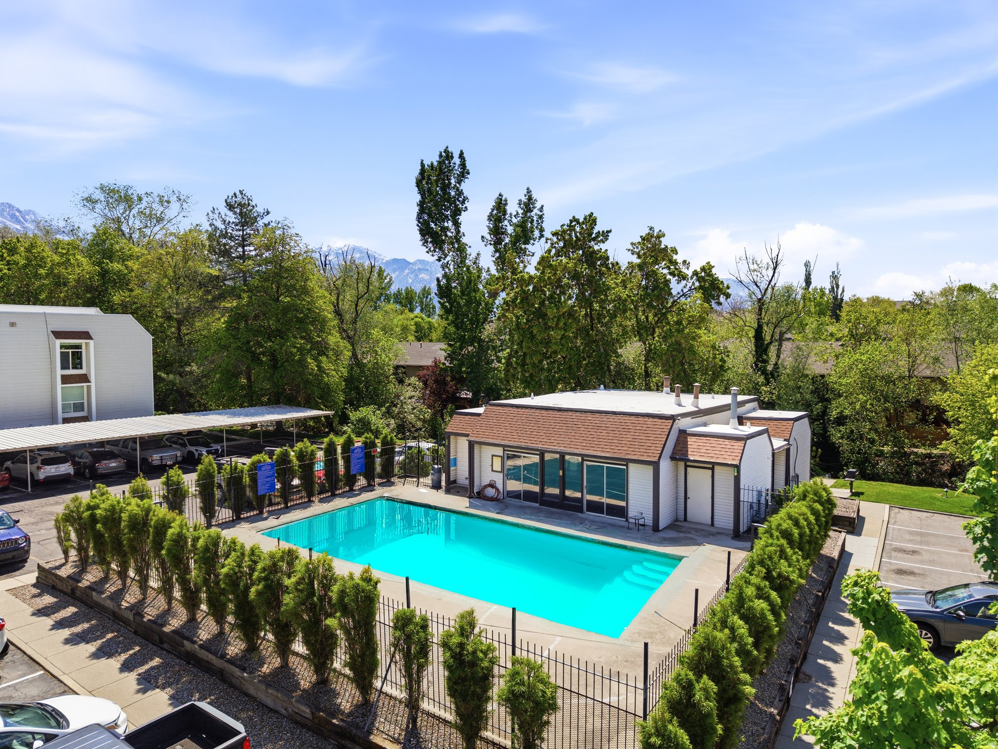QUAILBROOK EAST - Residential