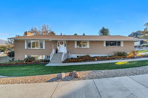 Photo of 955 W CHARLOTTE DR, South Jordan, UT 84095 (MLS # 2120815)