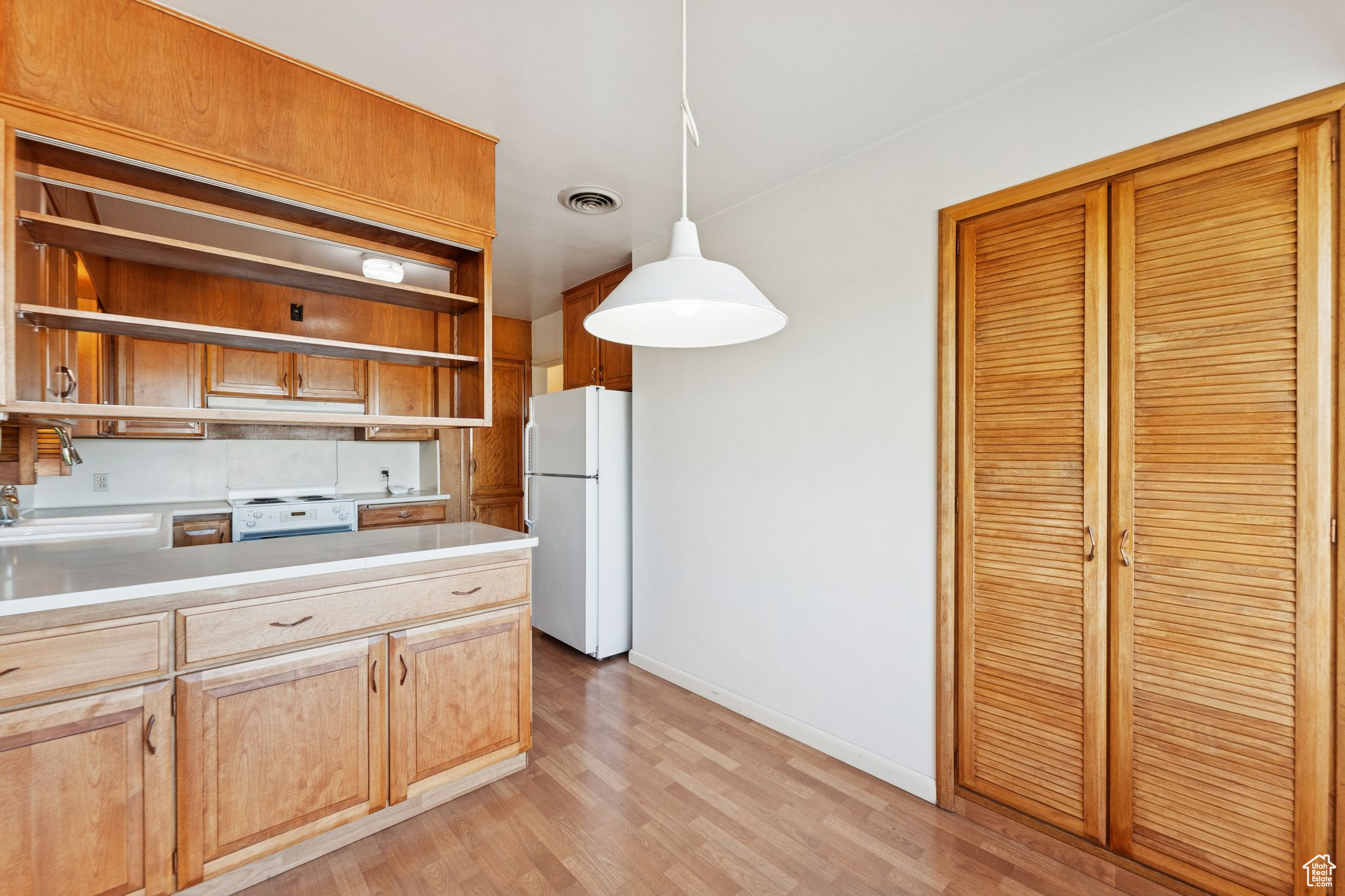 CAPITOL HILL - Residential Income