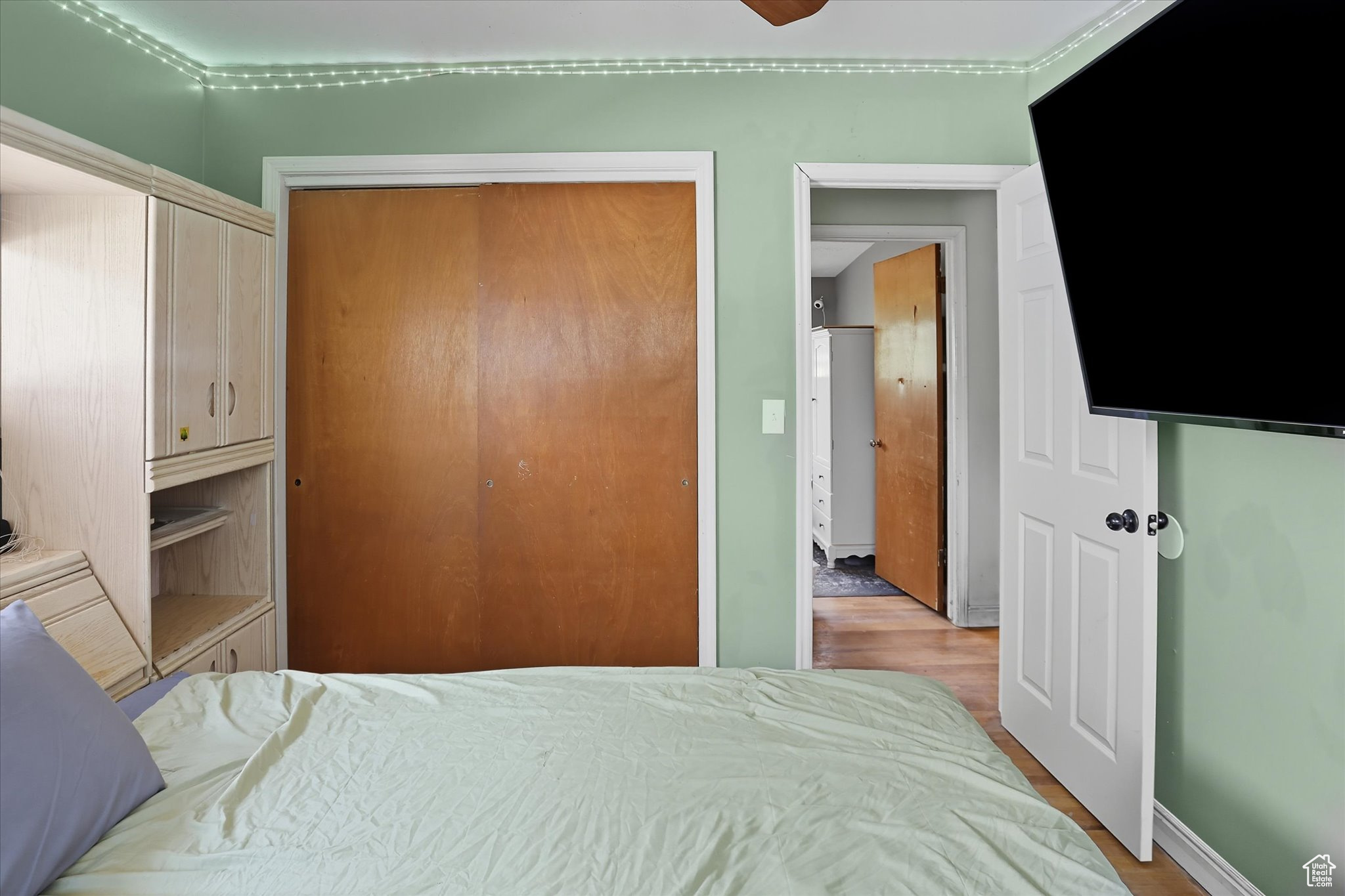 HILLSDALE - Residential
