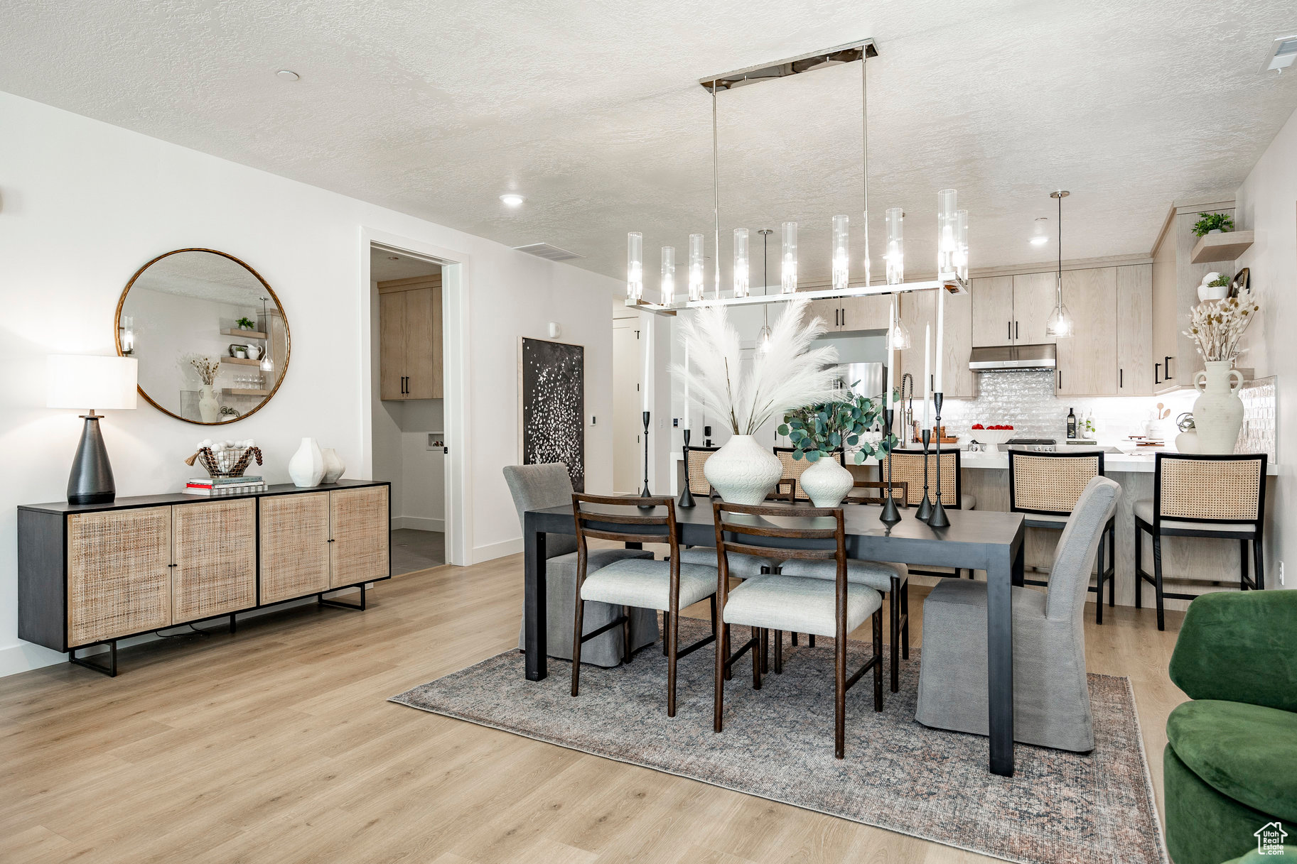 APOLLO SQUARE - Residential