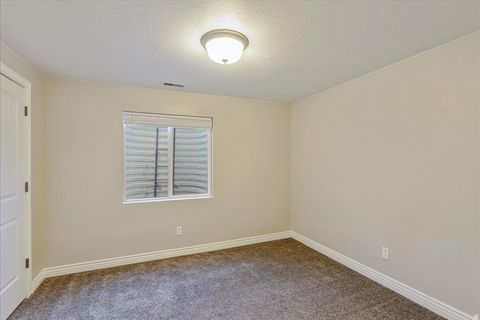 Tiny photo for 1262 N CIRCLE CV W, Lehi, UT 84043 (MLS # 2135446)