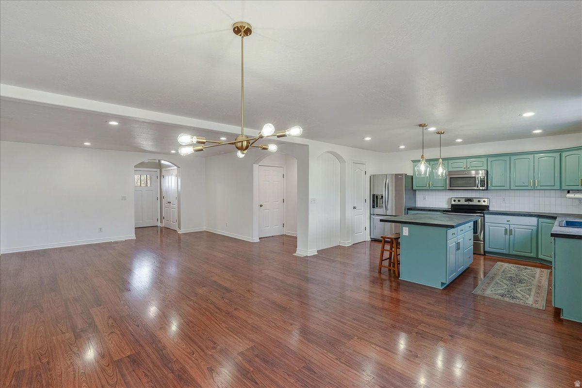 COURTYARD COVE - Residential Income