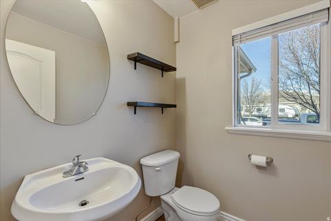 Tiny photo for 1262 N CIRCLE CV W, Lehi, UT 84043 (MLS # 2135446)