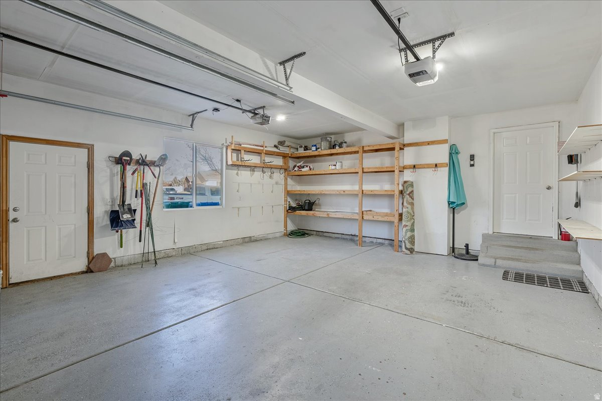 COURTYARD COVE - Residential Income