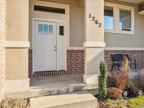 Tiny photo for 1262 N CIRCLE CV W, Lehi, UT 84043 (MLS # 2135446)