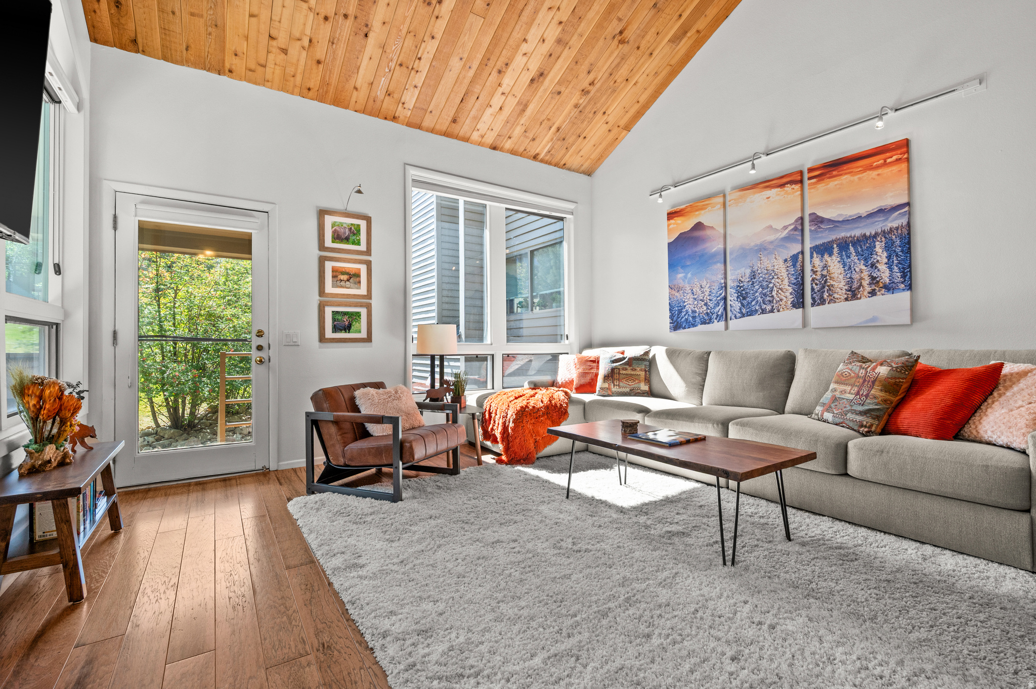 RED PINE - Residential