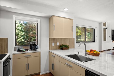 Tiny photo for 2149 APACHE TRAIL Trl #18, Park City, UT 84098 (MLS # 2145351)