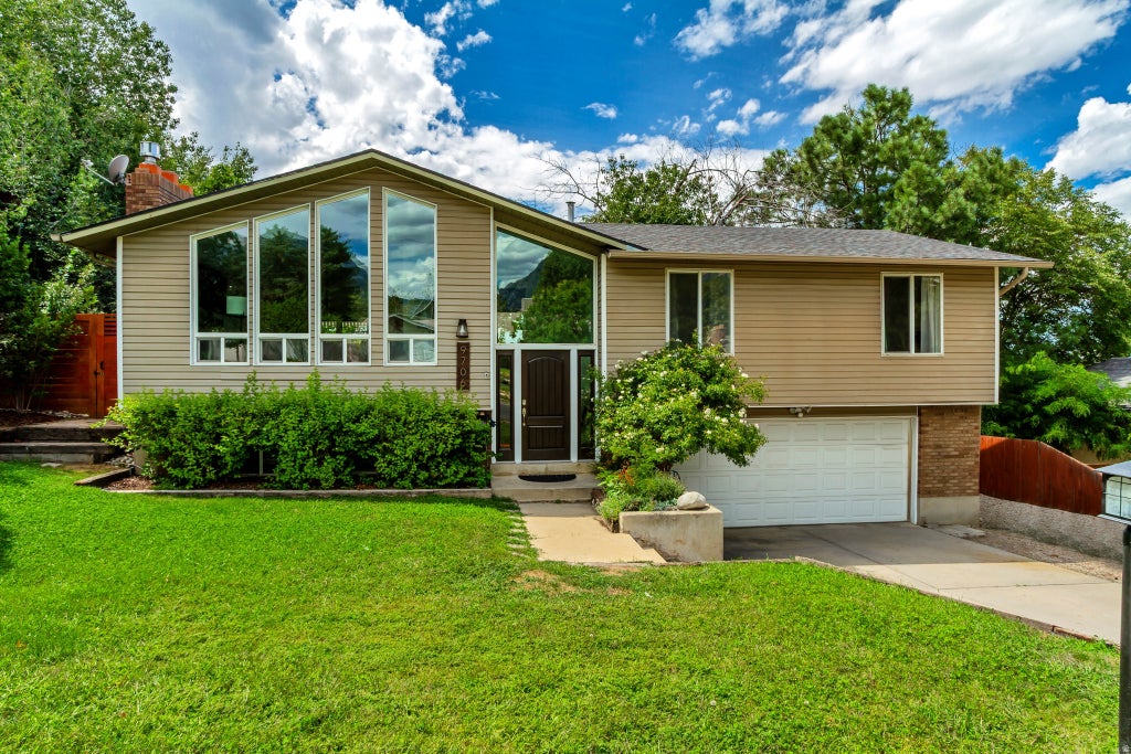 Photo of 9706 S RAINTREE DR, Sandy, UT 84092 (MLS # 2180211)