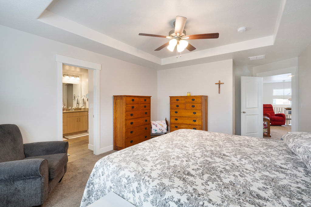 MOUNTAIN RIDGE - Residential