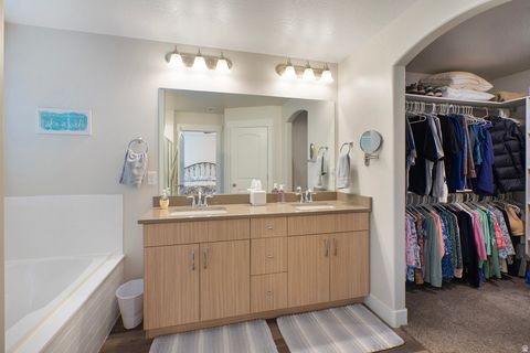 Tiny photo for 4143 W GATE KEEPER DR, Herriman, UT 84096 (MLS # 2142946)