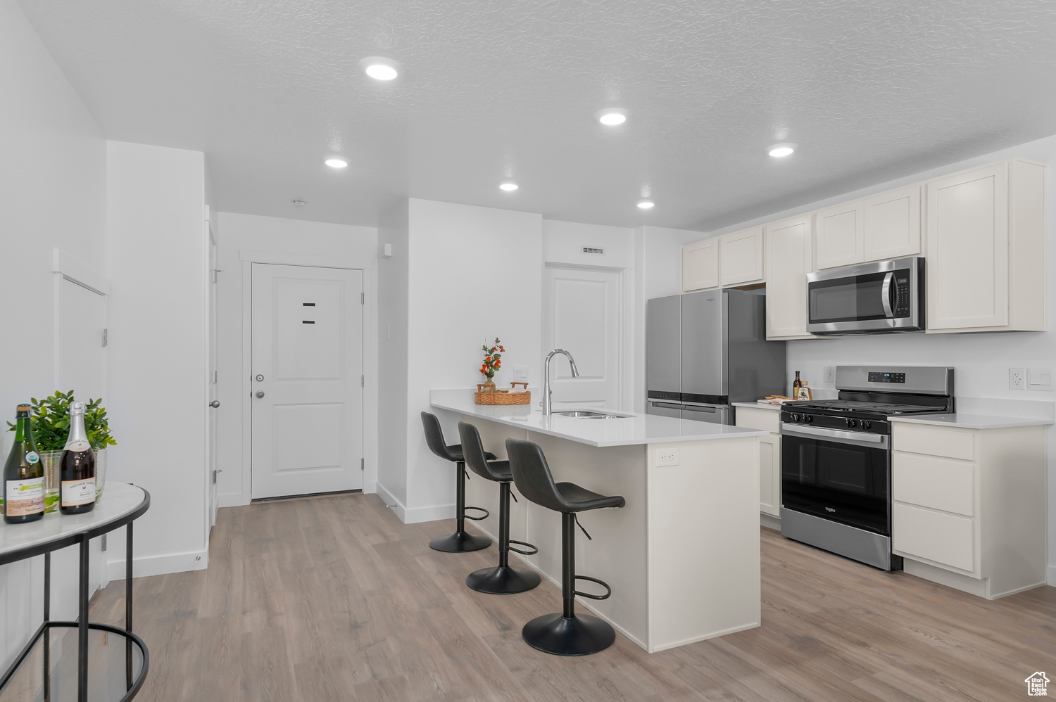 DIXON CREEK - Residential