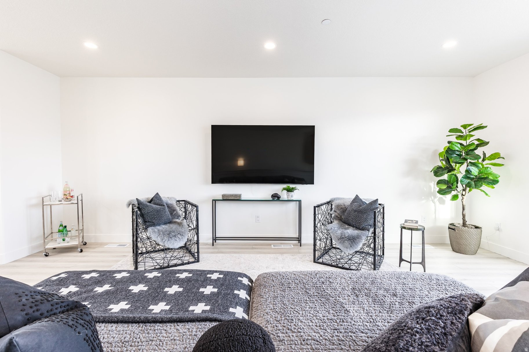 DAYBREAK - Residential