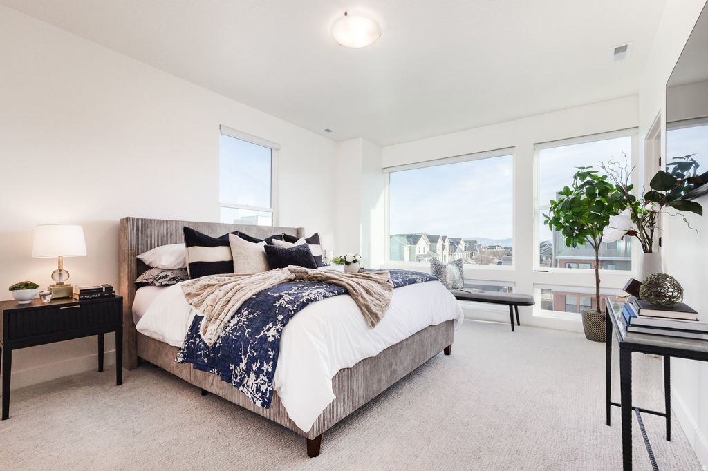 Photo of 11082 S LAKE RUN RD W, South Jordan, UT 84009 (MLS # 2135287)