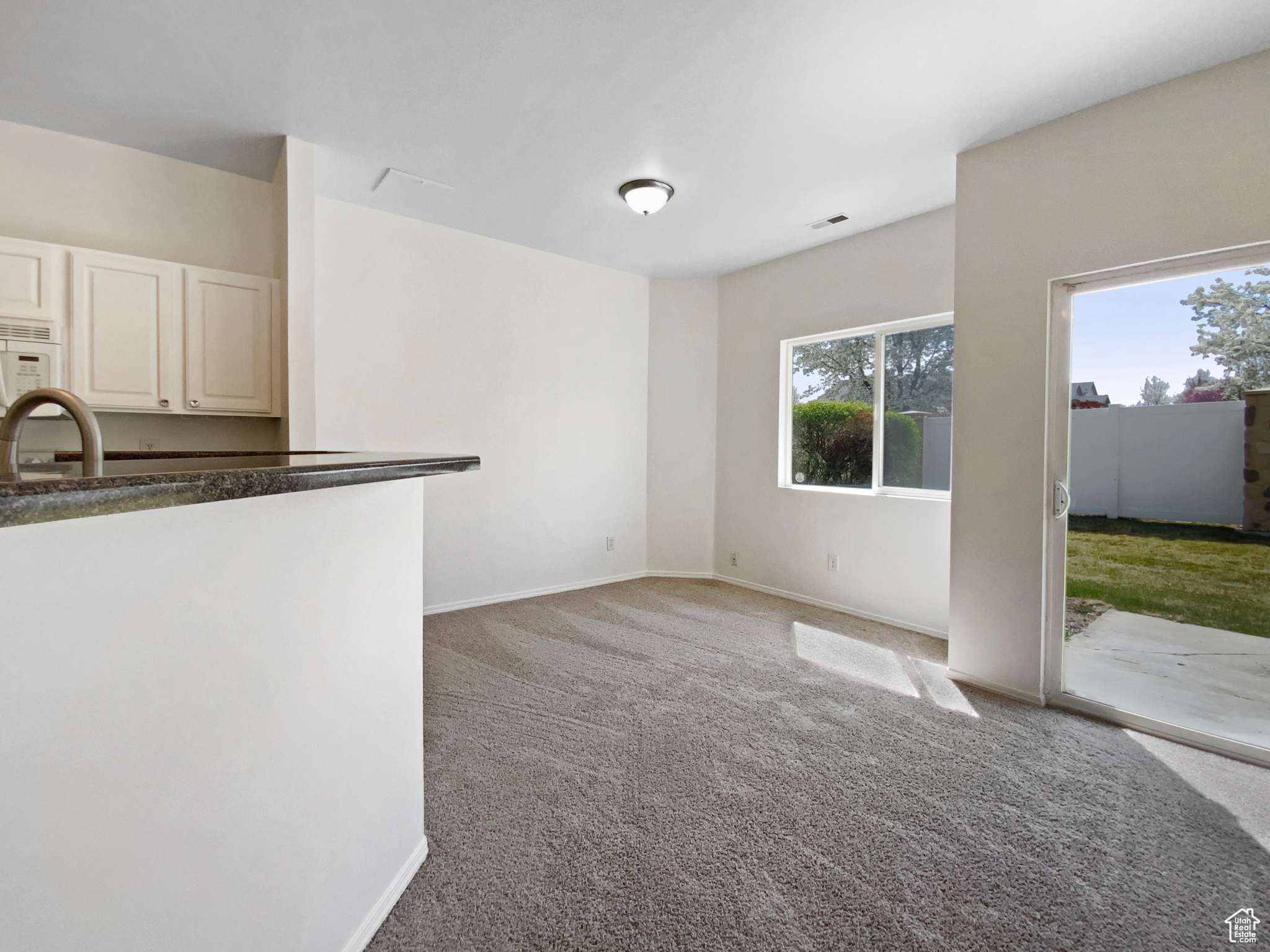 IVY SPRINGS CONDOMINIUM PHASE 4 - Residential